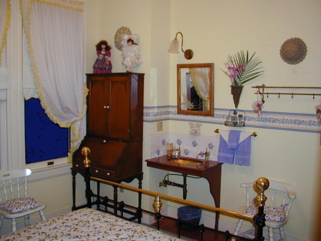 Robin'S Nest Bed & Breakfast San Andreas Habitación foto