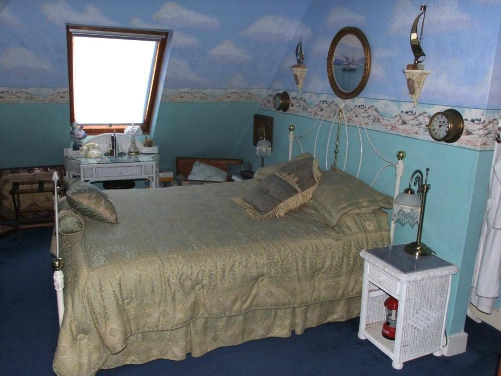 Robin'S Nest Bed & Breakfast San Andreas Habitación foto