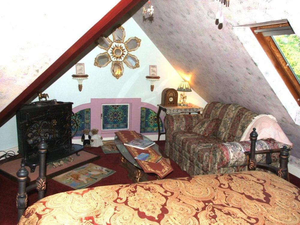 Robin'S Nest Bed & Breakfast San Andreas Habitación foto